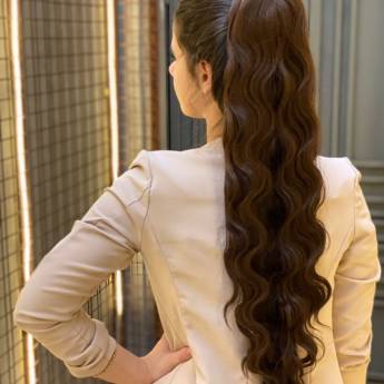 Comprar o produto de Aplique rabo de cavalo castanho em Apliques de Cabelo pela empresa Trimurti Cabelos para Mega Hair Perucas Jumbo e Apliques para Cabelo  em Foz do Iguaçu, PR por Solutudo