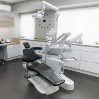 Comprar o produto de Reparos em equipamentos odontológicos em Reparação e Manutenção  em Salvador, BA por Solutudo