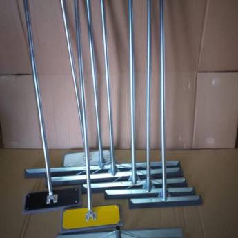 Comprar o produto de Rodo de 1MT  em Pá, Vassouras e Rodos  em Santa Fé, PR por Solutudo