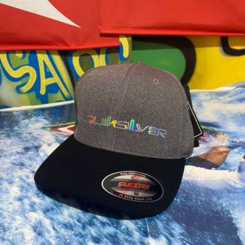 Comprar o produto de Boné Quilksilver original - Cinza com detalhe Holográfico  em Bonés em Jundiaí, SP por Solutudo