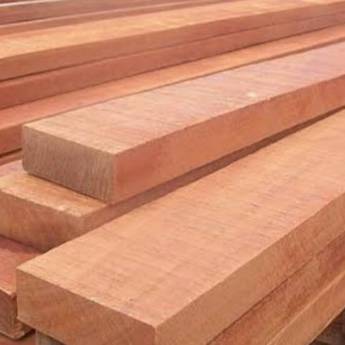 Comprar o produto de Vigas Eucalipto 5x11 e 5x15 em Madeireiras em Pardinho, SP por Solutudo