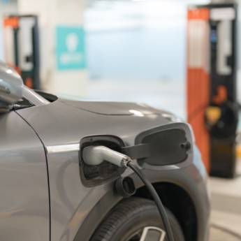 Comprar o produto de Carregadores para veículos elétricos em Baterias e Carregadores em Duque de Caxias, RJ por Solutudo