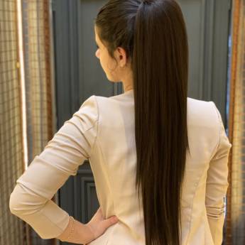 Comprar o produto de Aplique de rabo de cavalo cabelo liso castanho em Apliques de Cabelo pela empresa Trimurti Cabelos para Mega Hair Perucas Jumbo e Apliques para Cabelo  em Foz do Iguaçu, PR por Solutudo