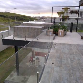 Comprar o produto de Esquadria de alumínio em Esquadrias de Alumínio em São José dos Campos, SP por Solutudo