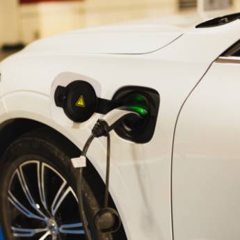 Comprar o produto de Carregador Elétrico para veículos em Baterias em Olinda, PE por Solutudo