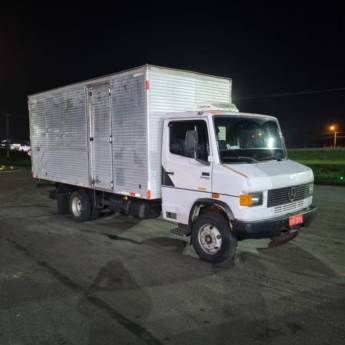 Comprar o produto de Fretagem em Uberlândia em Mudanças em Uberlândia, MG por Solutudo