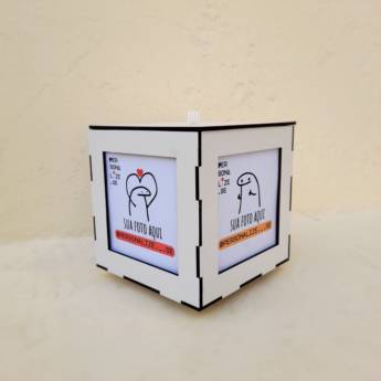 Comprar o produto de Porta-Retrato Cubo Giratório em MDF em Porta-retratos em Aracaju, SE por Solutudo