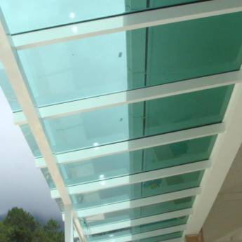 Comprar o produto de Vidros temperados em Vidraçaria em Petrópolis, RJ por Solutudo