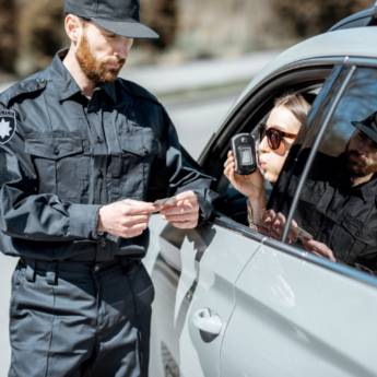 Comprar o produto de Embriaguez em Belo Horizonte em Recursos de Infrações de Trânsito - Direito do Trânsito em Belo Horizonte, MG por Solutudo