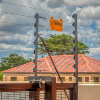 Comprar o produto de Cerca elétrica em Segurança e Monitoramento em Parauapebas, PA por Solutudo