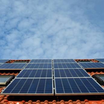 Comprar o produto de Especialista em Energia Solar em Energia Solar pela empresa Forte Energia em Goiânia, GO por Solutudo