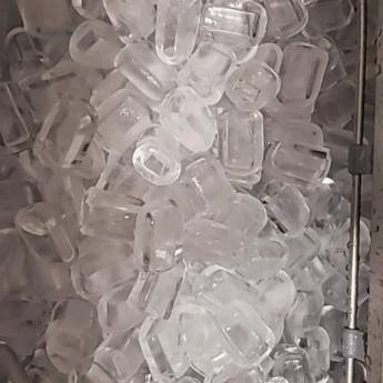 Comprar o produto de Gelo em Cubo em Gelo em Botucatu, SP por Solutudo