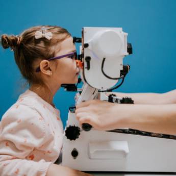 Comprar o produto de Tratamento ocular em Optometristas pela empresa  Novo Olhar - Consultorio de Optometria  em Blumenau, SC por Solutudo