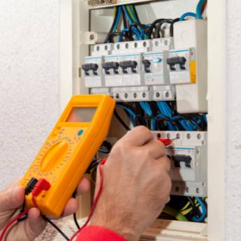 Comprar o produto de Eletricista em Eletricistas em Ilha Solteira, SP por Solutudo