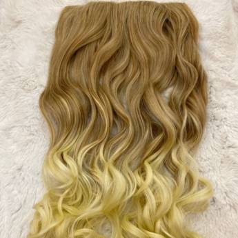 Comprar o produto de Aplique tic tac de cabelo loiro mesclado ondulado em Apliques de Cabelo pela empresa Trimurti Cabelos para Mega Hair Perucas Jumbo e Apliques para Cabelo  em Foz do Iguaçu, PR por Solutudo