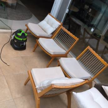 Comprar o produto de Higienização de almofadas em Higienização e Lavagem de Carpete - Tapetes - Capachos em Lençóis Paulista, SP por Solutudo