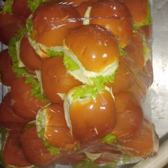 Comprar o produto de Mini hambúrguer c/alface e queijo para festas e eventos em Bauru em Lanches em Bauru, SP por Solutudo