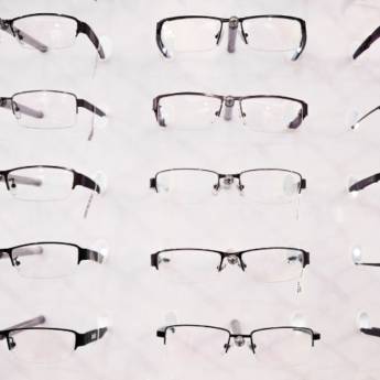 Comprar o produto de Óculos de grau masculino em Ótica em Jandira, SP por Solutudo