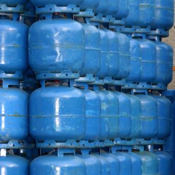 Comprar o produto de Vasilhames de Gás 13 kg - Confiabilidade e Eficiência em Canoas em Gás em Canoas, RS por Solutudo