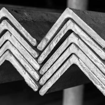 Comprar o produto de Cantoneira em Materiais para Construção em Poções, BA por Solutudo