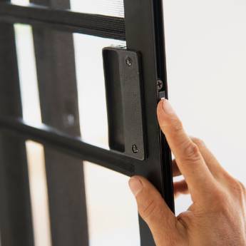 Comprar o produto de Esquadrias em Itabira em Vidraçarias em Itabira, MG por Solutudo