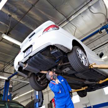 Comprar o produto de Conserto de carro em Oficina em Rio Verde, GO por Solutudo