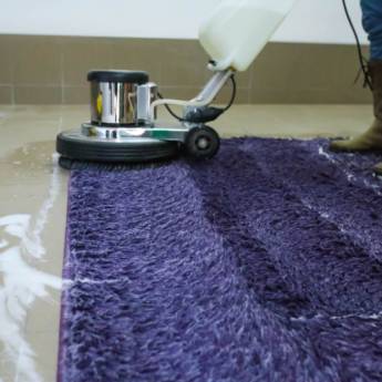 Comprar o produto de Lavanderia de tapete em Higienização e Lavagem de Carpete - Tapetes - Capachos em Lençóis Paulista, SP por Solutudo