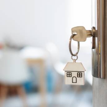 Comprar o produto de  Abertura de portas residenciais e comerciais em Chaveiros em Ubatuba, SP por Solutudo