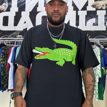 Comprar o produto de Camiseta Lacoste Mentblindada 014 - Preta em Camisetas e Blusas em Bauru, SP por Solutudo