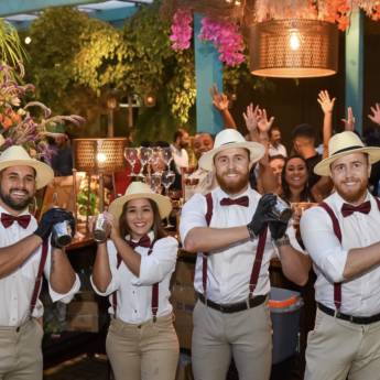 Comprar o produto de Serviço de bartender para eventos em Bartenders em Divinópolis, MG por Solutudo