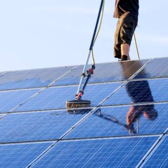 Comprar o produto de Manutenção em Usina Solar: Garantia de Desempenho e Durabilidade em Mossoró/RN em Energia Solar em Mossoró, RN por Solutudo