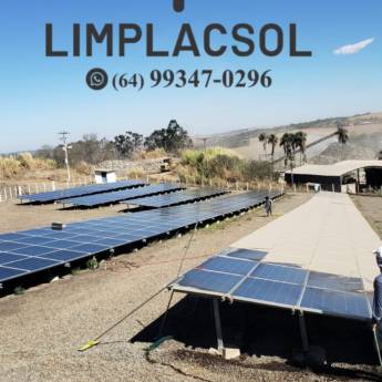 Comprar produto Limpeza de Placa Solar​ em Quirinópolis, GO em Energia Solar pela empresa Limplacsol em Rio Verde, GO