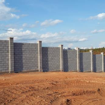 Comprar o produto de Execução de Muro de Fechamento e Muro de Arrimo – Segurança e Estabilidade para Suas Obras em Cuiabá em Projetos em Cuiabá, MT por Solutudo Comprar o produto de Execução de Muro de Fechamento e Muro de Arrimo – Segurança e Estabilidade para Suas Obras em Cuiabá em Projetos em Cuiabá, MT por Solutudo