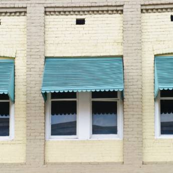 Comprar o produto de Toldo para Janela - Proteção e Elegância para sua Residência em Niterói, RJ em Toldos em Niterói, RJ por Solutudo