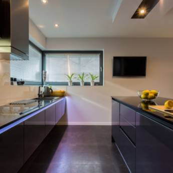 Comprar o produto de Móveis planejados para Cozinha em Móveis Planejados em Barueri, SP por Solutudo