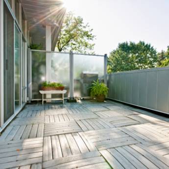 Comprar o produto de Esquadrias para varandas em Esquadrias em Matinhos, PR por Solutudo