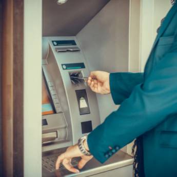 Comprar o produto de Saque FGTS em Financeiras - Empréstimos em Varginha, MG por Solutudo