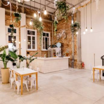 Comprar o produto de Móveis à Venda em Diadema, SP – Qualidade e Personalização com Malta Design de Móveis em Móveis Planejados - Marcenarias em Diadema, SP por Solutudo