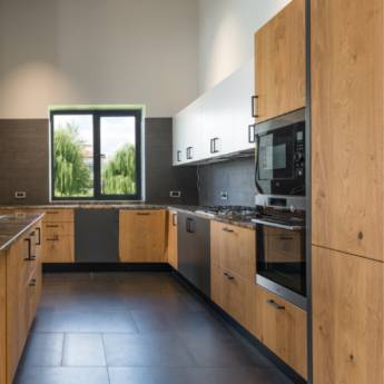 Comprar o produto de Armário de Cozinha em Móveis Planejados - Marcenarias em Cuiabá, MT por Solutudo