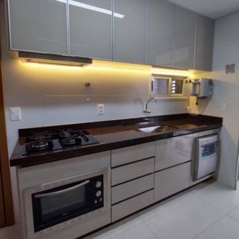 Comprar o produto de Armário planejado de cozinha em alumínio em Móveis Planejados - Marcenarias em Peruíbe, SP por Solutudo