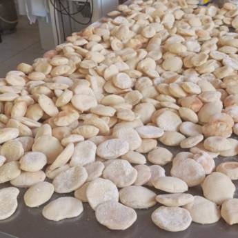 Comprar o produto de Pão sírio  em Quitandas em Mineiros, GO por Solutudo
