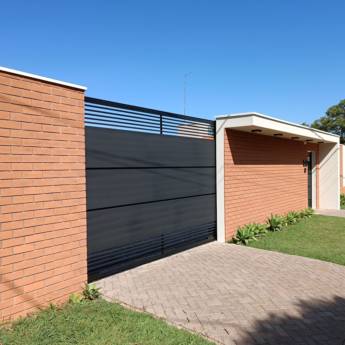 Comprar o produto de Pintura de Portão em Pintores em Botucatu, SP por Solutudo Comprar o produto de Pintura de Portão em Pintores em Botucatu, SP por Solutudo