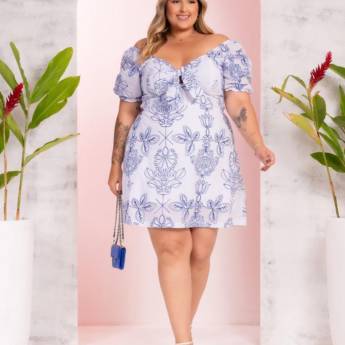 Comprar o produto de VESTIDO CURTO BORDADO em Vestidos em Americana, SP por Solutudo