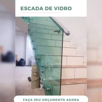 Comprar o produto de Escada de Vidro em Curitiba, PR em Vidraçarias em Curitiba, PR por Solutudo