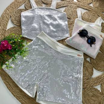 Comprar o produto de Conjunto branco com paetê para menina  em Conjuntos Infantis em Foz do Iguaçu, PR por Solutudo