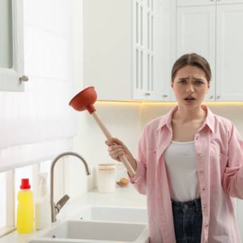 Comprar o produto de Desentupidora no bairro Batel em Desentupidoras em Curitiba, PR por Solutudo