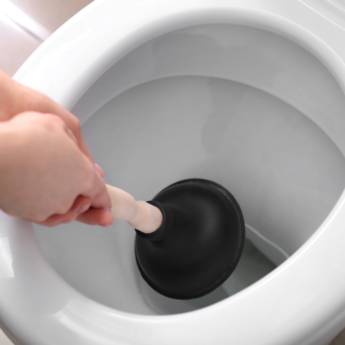 Comprar o produto de Desentupidora no bairro Fanny em Desentupidoras em Curitiba, PR por Solutudo