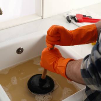 Comprar o produto de Desentupidora no bairro Juvevê em Desentupidoras em Curitiba, PR por Solutudo