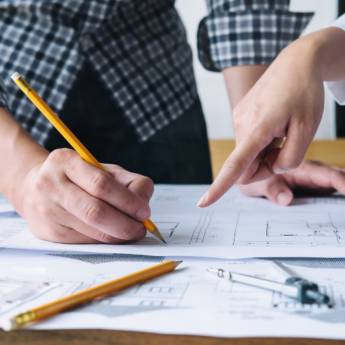 Comprar o produto de Projetos de Engenharia em Riviera de Santa Cristina XIII em Construtoras em São José dos Campos, SP por Solutudo