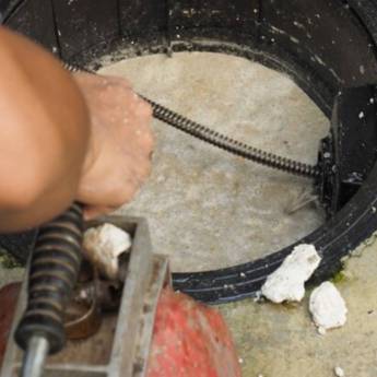 Comprar o produto de Limpeza de Caixa de Gordura em Limpeza de Fossas pela empresa F.T. Desentupidora e Limpa Fossa Bom Jesus dos Perdões em Bom Jesus dos Perdões, SP por Solutudo